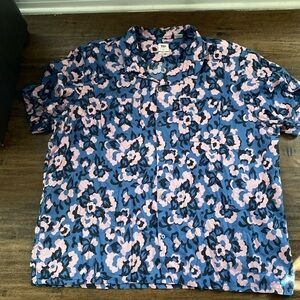 Levi’s flower shirt